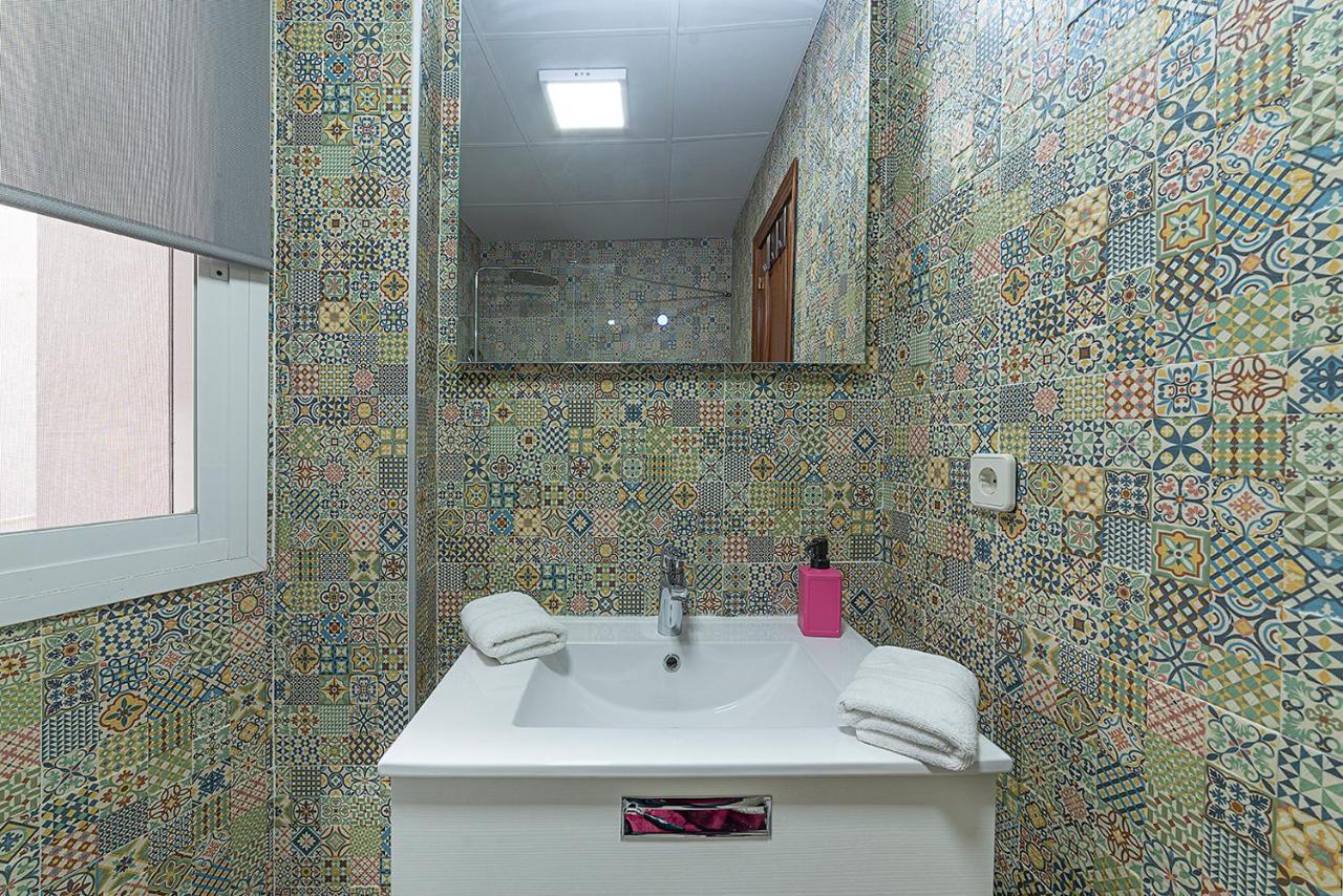 Alohamundi Feria Apartment Sevilla Bagian luar foto